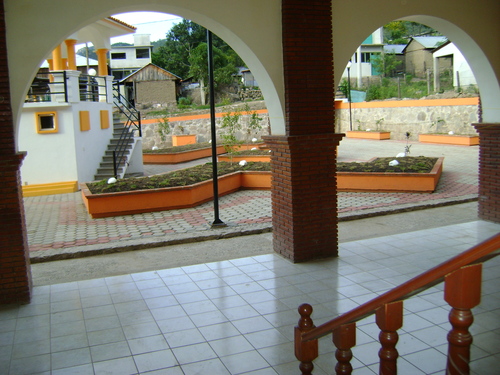 palacio municipal y kiosko de san mateo yucutindoo