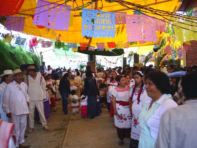 Baile de las inditas en la Festividad del Pueblo