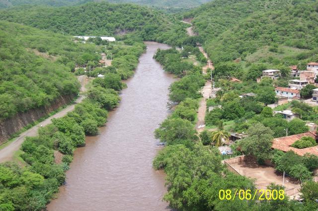 foto del rio de caracuaro