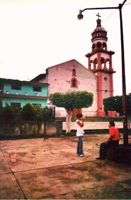 Iglesia San Miguel Arcangel   San Angel Zurumucapi